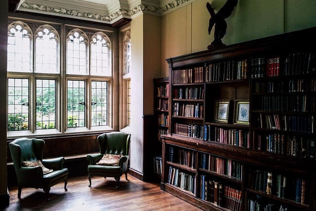 wal_172619-library-5219747_640